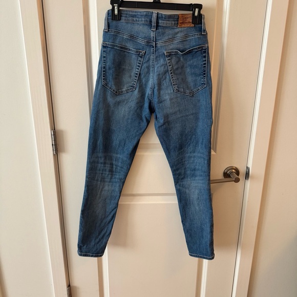 Cropped Skinny Jeans from Lucky Brand - Picture 4 of 8